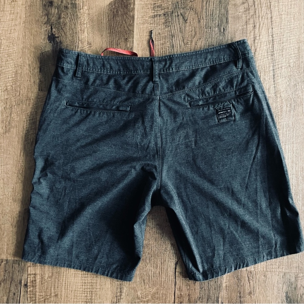 O’Neill Hybrid charcoal black/grey Shorts size 36 with front & back zip pockets